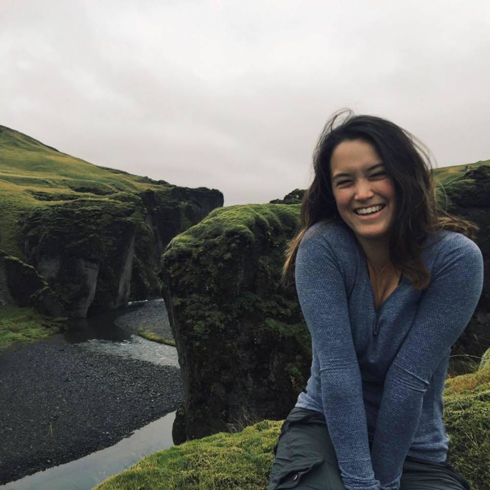 Meet your Posher, Claudia